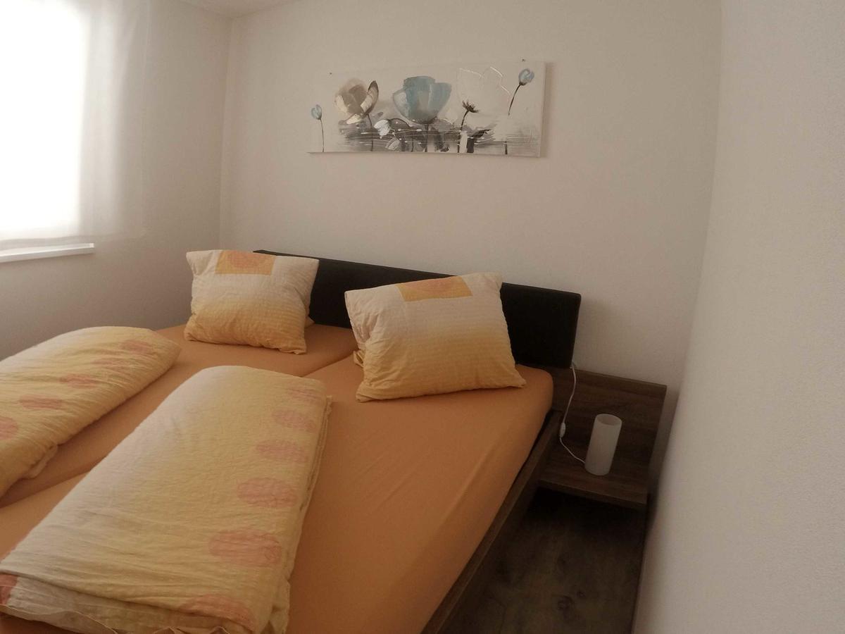 Haus Baracca Apartment Vella Exterior photo